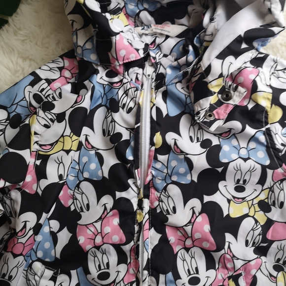Disney h&m wind breaker - Picture 3 of 6